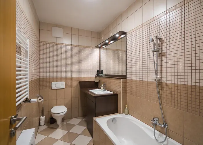 Myflat Club 218 Gold7 Wellness Apartament *